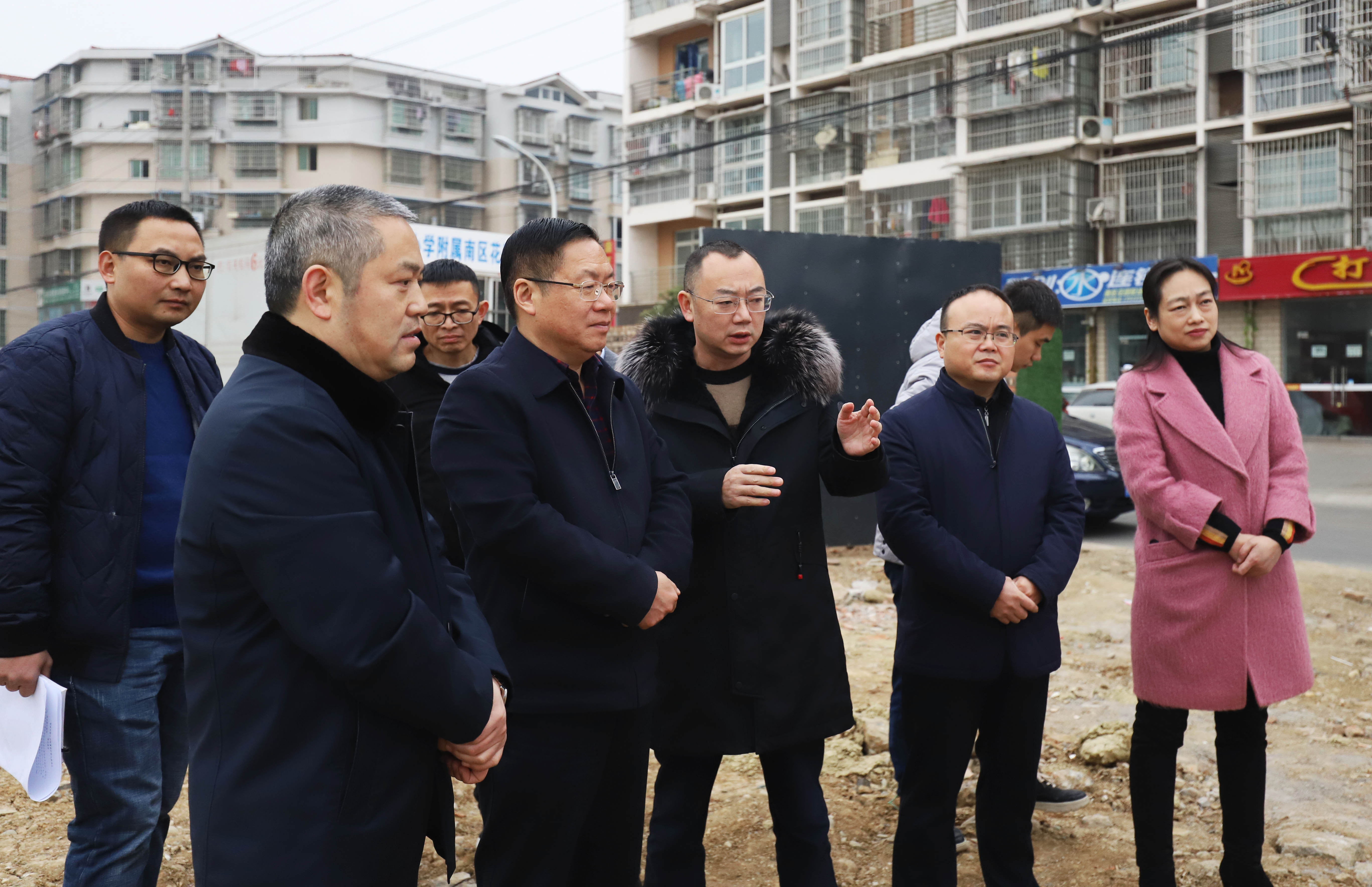 兰劲调研南区花园幼儿园.jpg 兰劲调研南区花园幼儿园.jpg