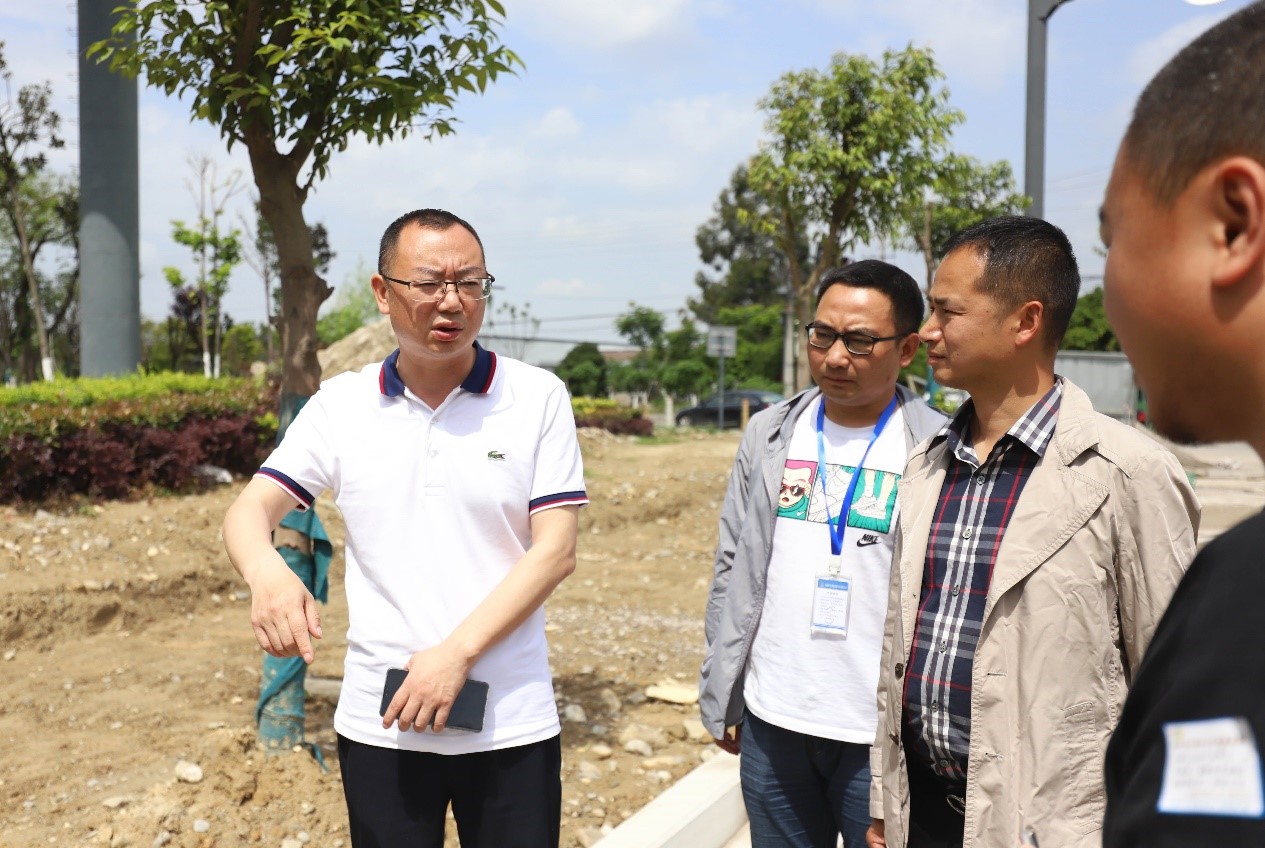 5.9“五一”项目不停步 跑出建设“加速度”1.jpg