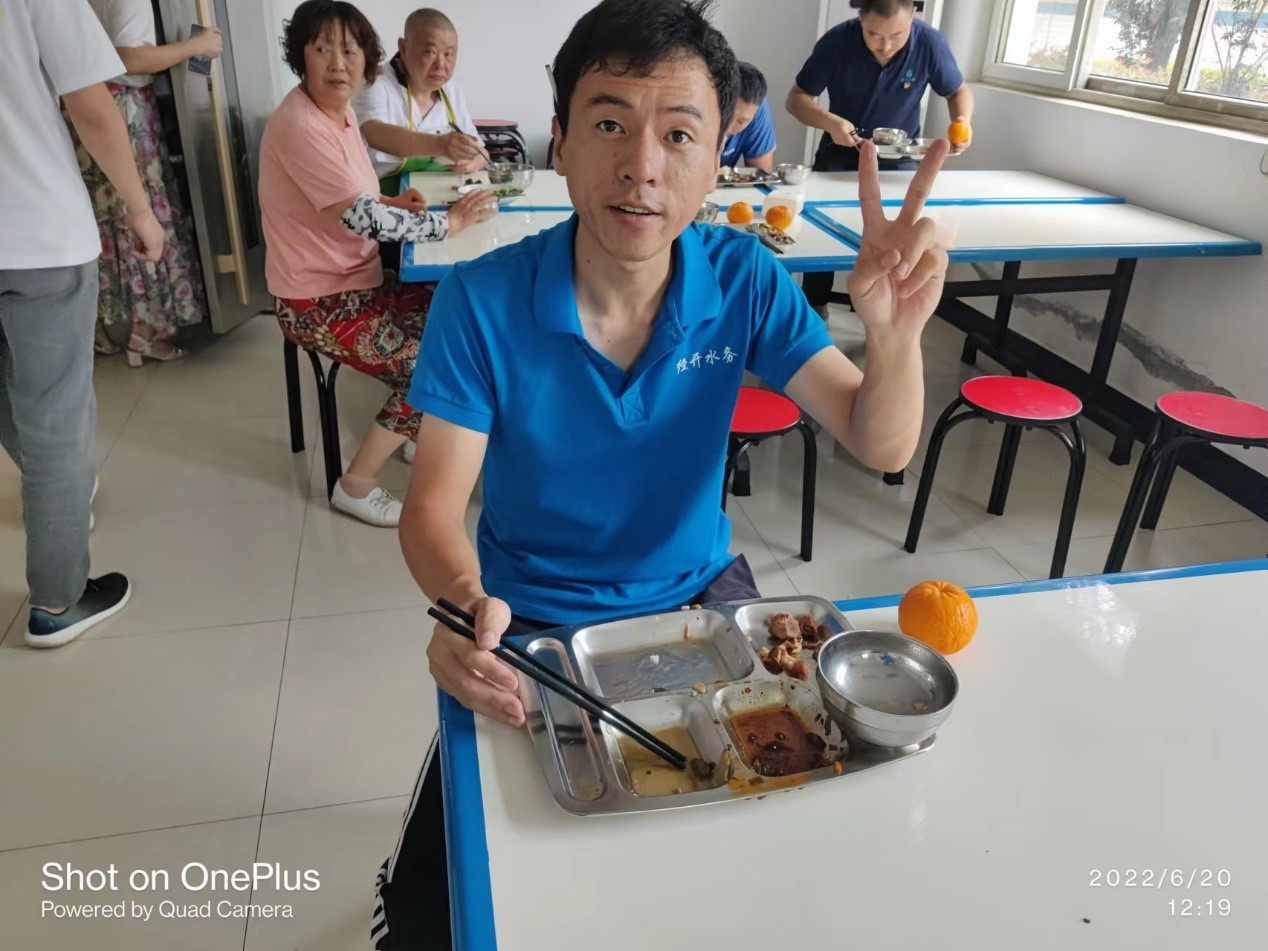 6.24经开投控集团开展“光盘行动 你我同行”主题日活动5.jpg 6.24经开投控集团开展“光盘行动 你我同行”主题日活动5.jpg