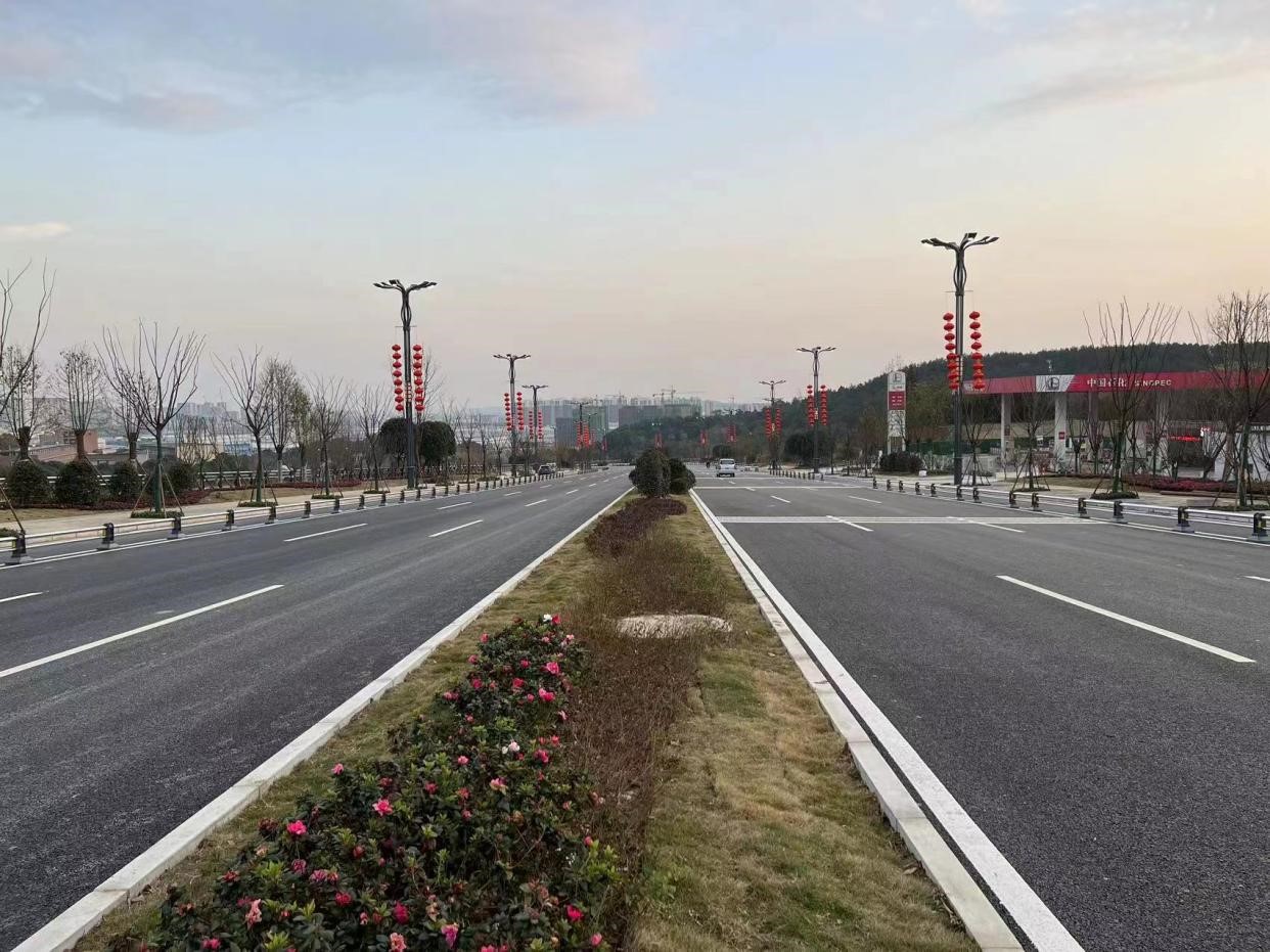 12.29绵阳机场东路标美化提升改造项目建成通车4.jpg 12.29绵阳机场东路标美化提升改造项目建成通车4.jpg