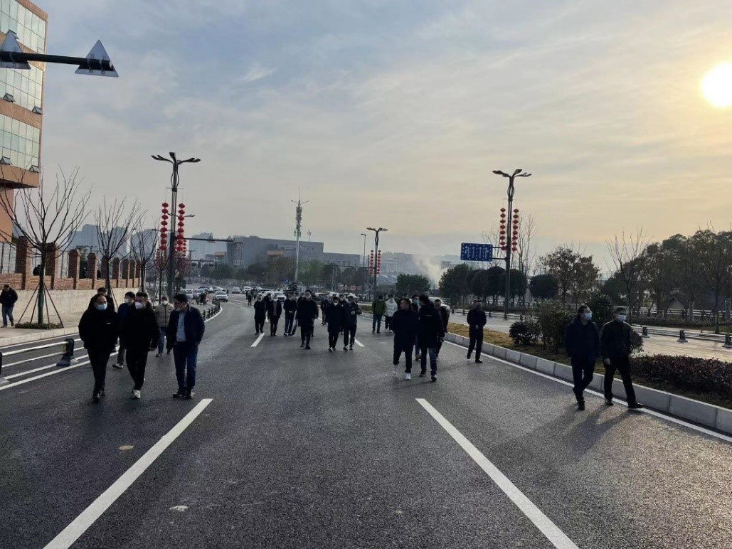 12.28经开区机场东路提升改造项目举办现场观摩会1.jpg 12.28经开区机场东路提升改造项目举办现场观摩会1.jpg